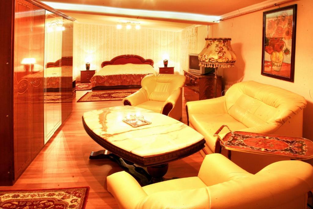 Bastya Wellness Hotel - Nyírbátor 外观 照片